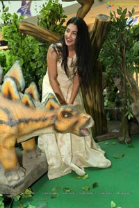 Daksha Nagarkar Dino Park