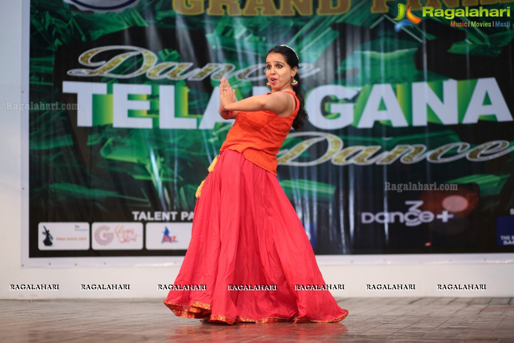 Dance Telangana Dance 2017 Grand Finale at Birla Science Museum Auditorium