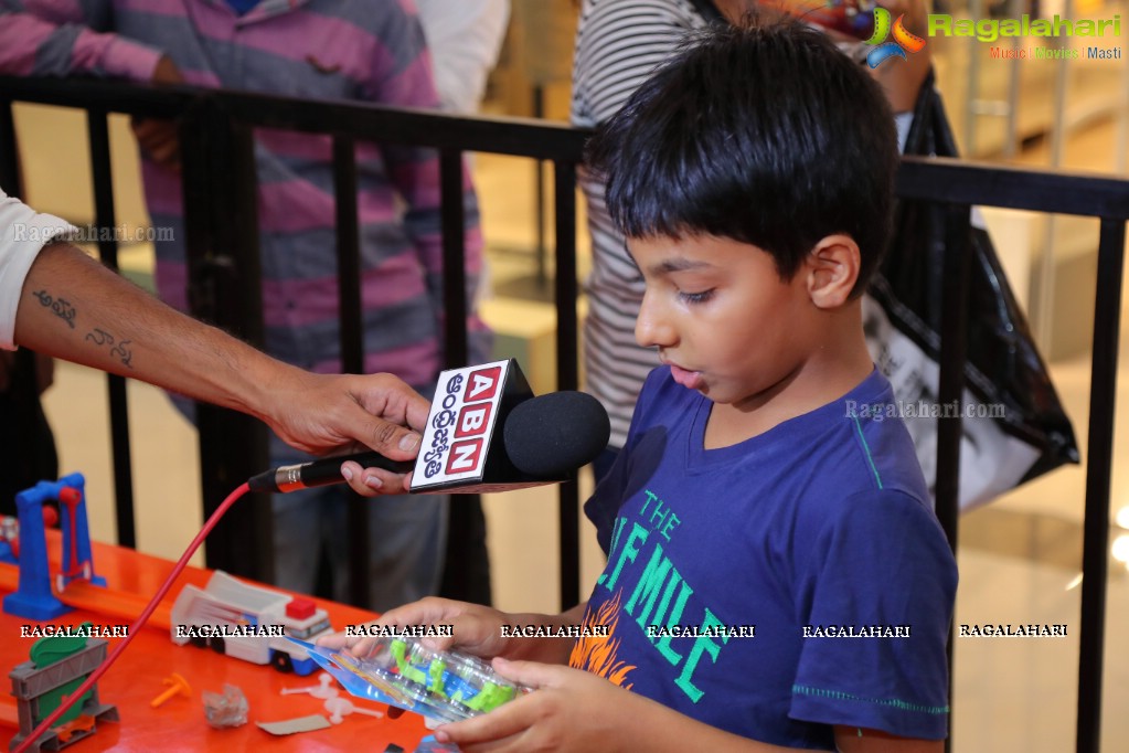 Hot Wheels Surf & Turf at Inorbit Mall, Hyderabad