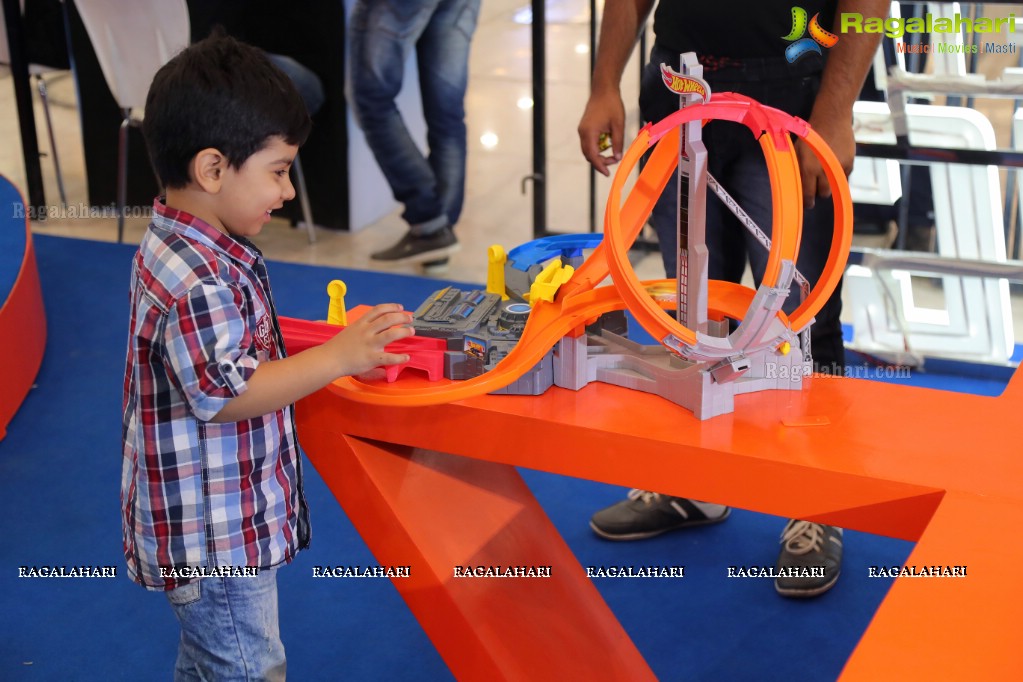 Hot Wheels Surf & Turf at Inorbit Mall, Hyderabad