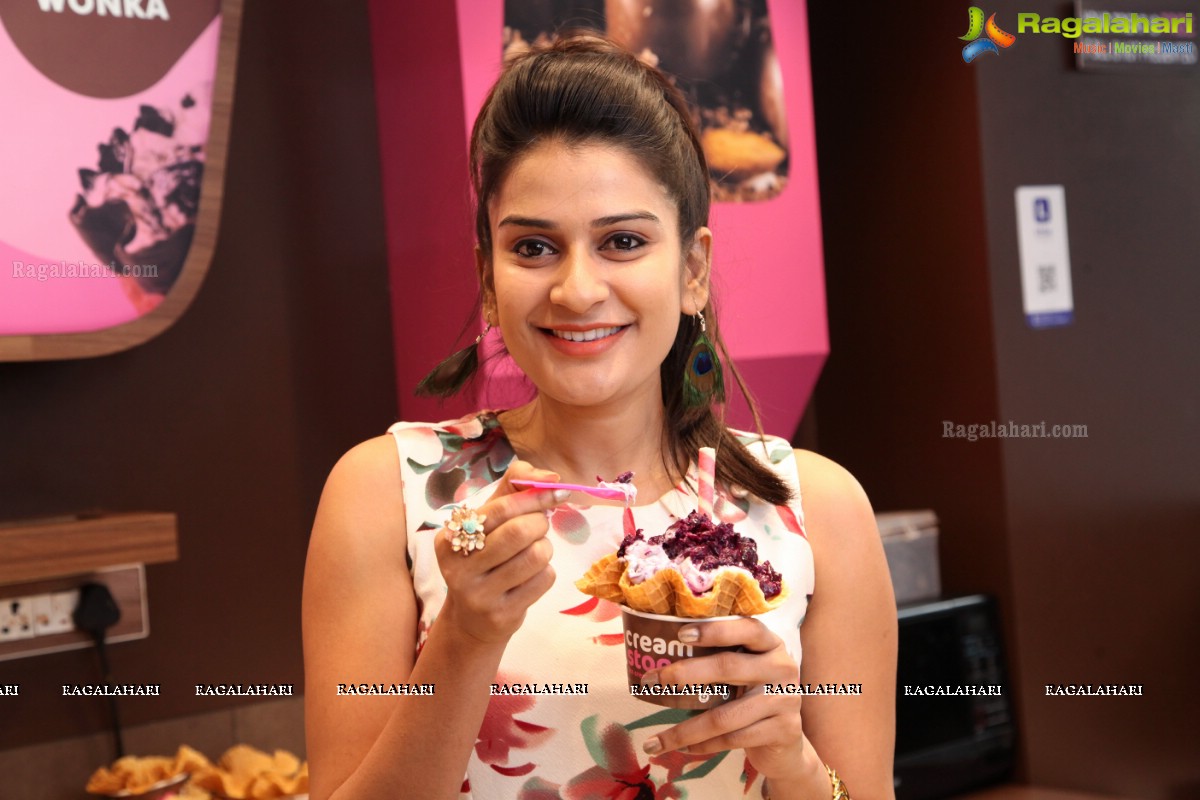 Season Special Kala Jamun Launch at Cream Stone by Jenny Honey