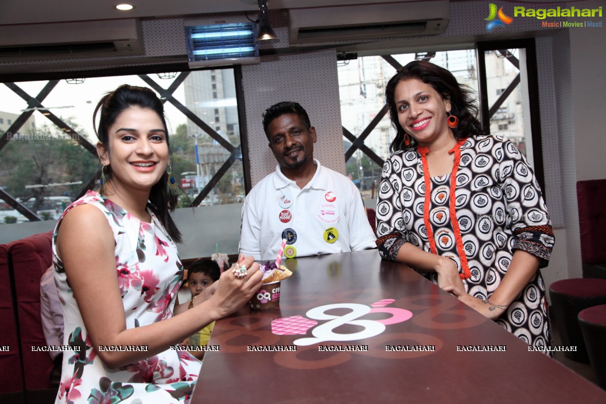 Season Special Kala Jamun Launch at Cream Stone by Jenny Honey