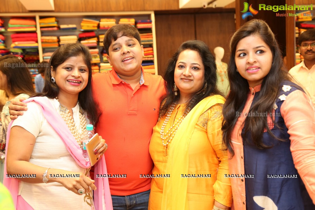 Kala Kunj Launches Renovated Showroom, Himayatnagar, Hyderabad