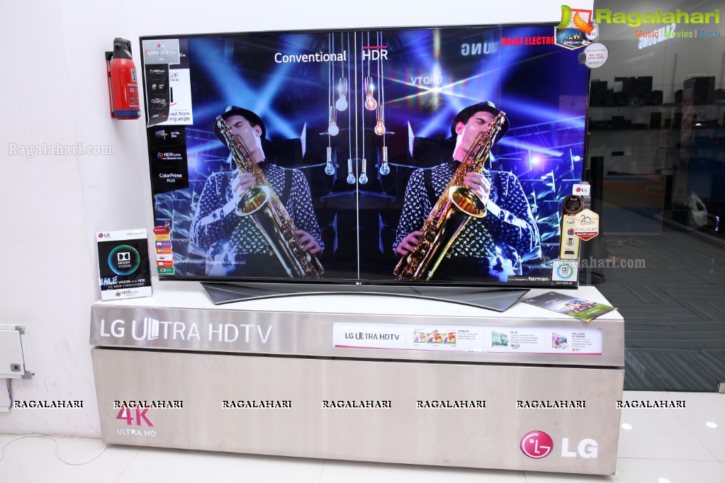 LG Electronics 20th Anniversary Celebrations at Forum Sujana Mall