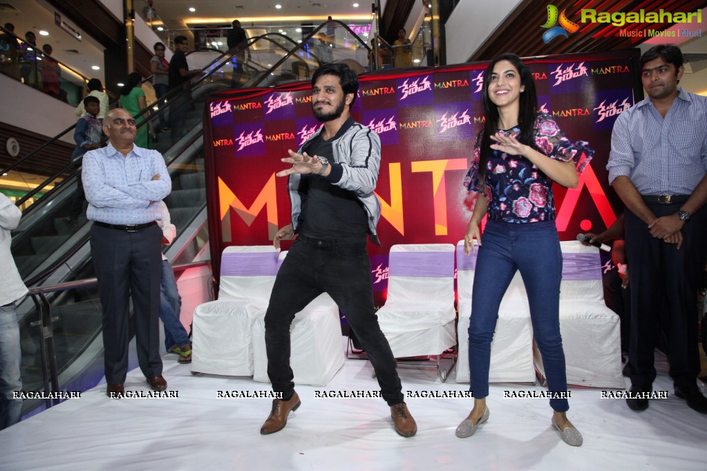 Fun Event with Nikhil and Ritu Varma at Mantra Mall, Hyderabad