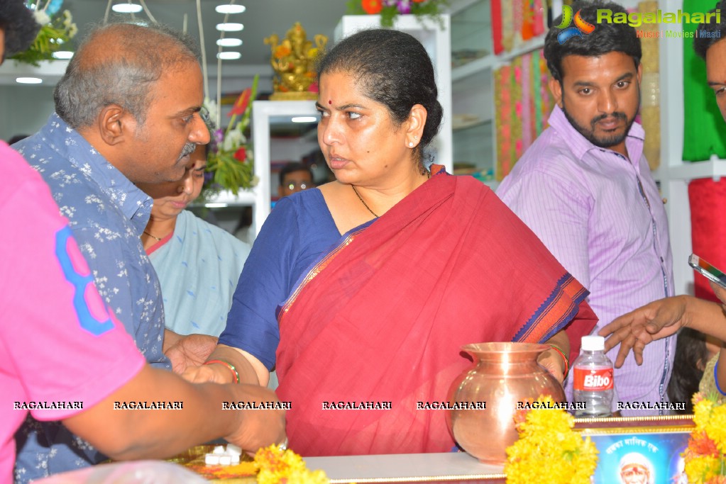 Baahubali Team inaugurates Krishna Gari Battala Kottu, Hyderabad