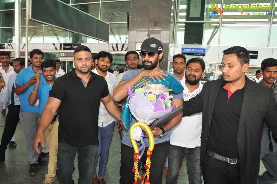 Bengaluru Prabhas Fan Ranjith felicitated Rana Daggubati