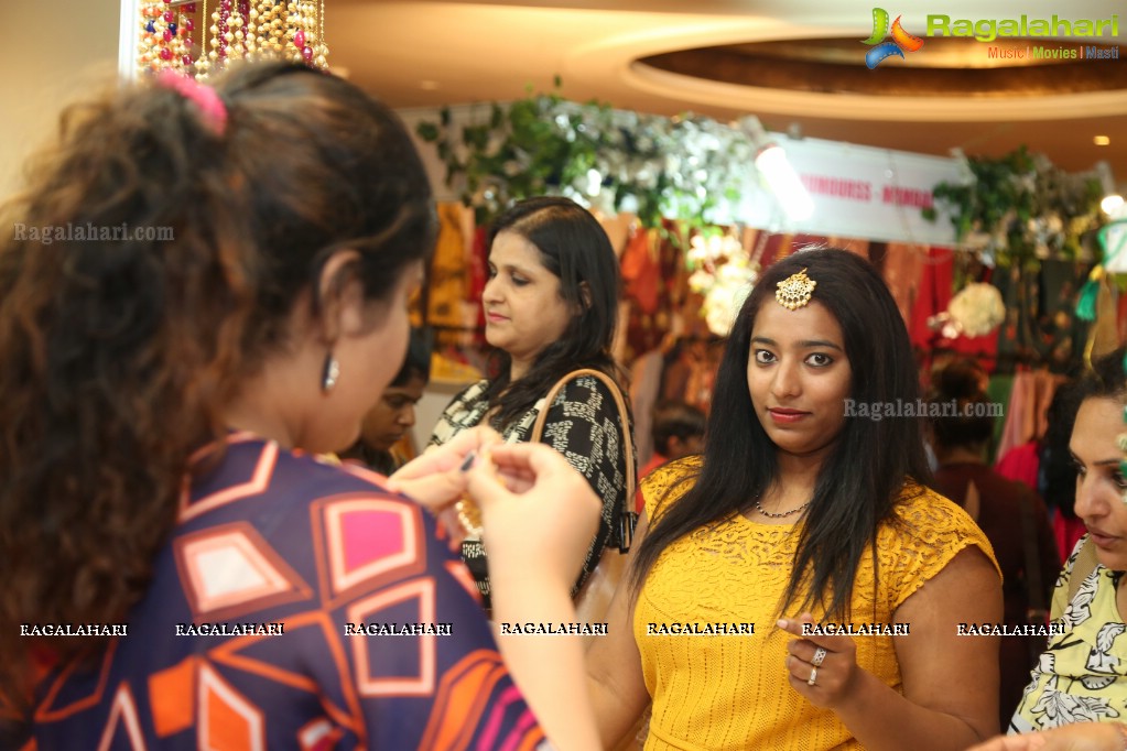 Rina Hindocha and Jaya Baheti launches Trendz Expo at Taj Krishna