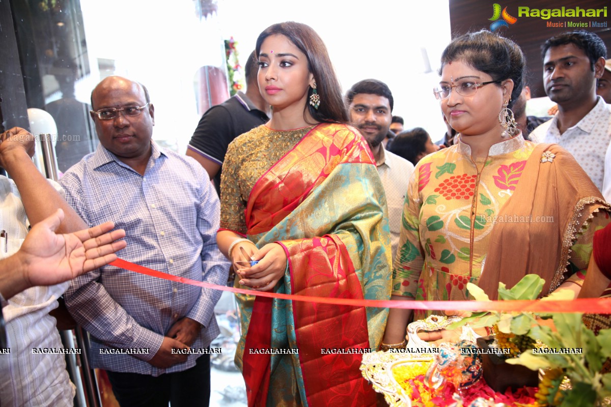 Shriya Saran launches VRK Silks at Shaikpet, Hyderabad