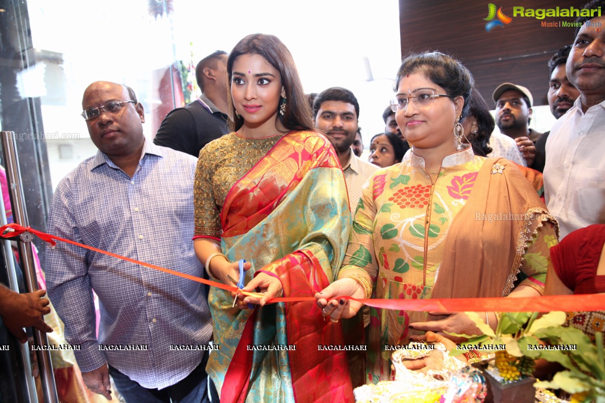 Shriya Saran launches VRK Silks at Shaikpet, Hyderabad