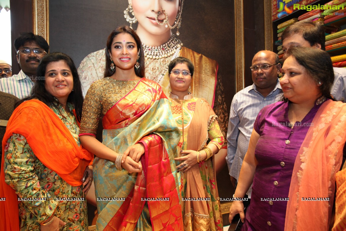 Shriya Saran launches VRK Silks at Shaikpet, Hyderabad