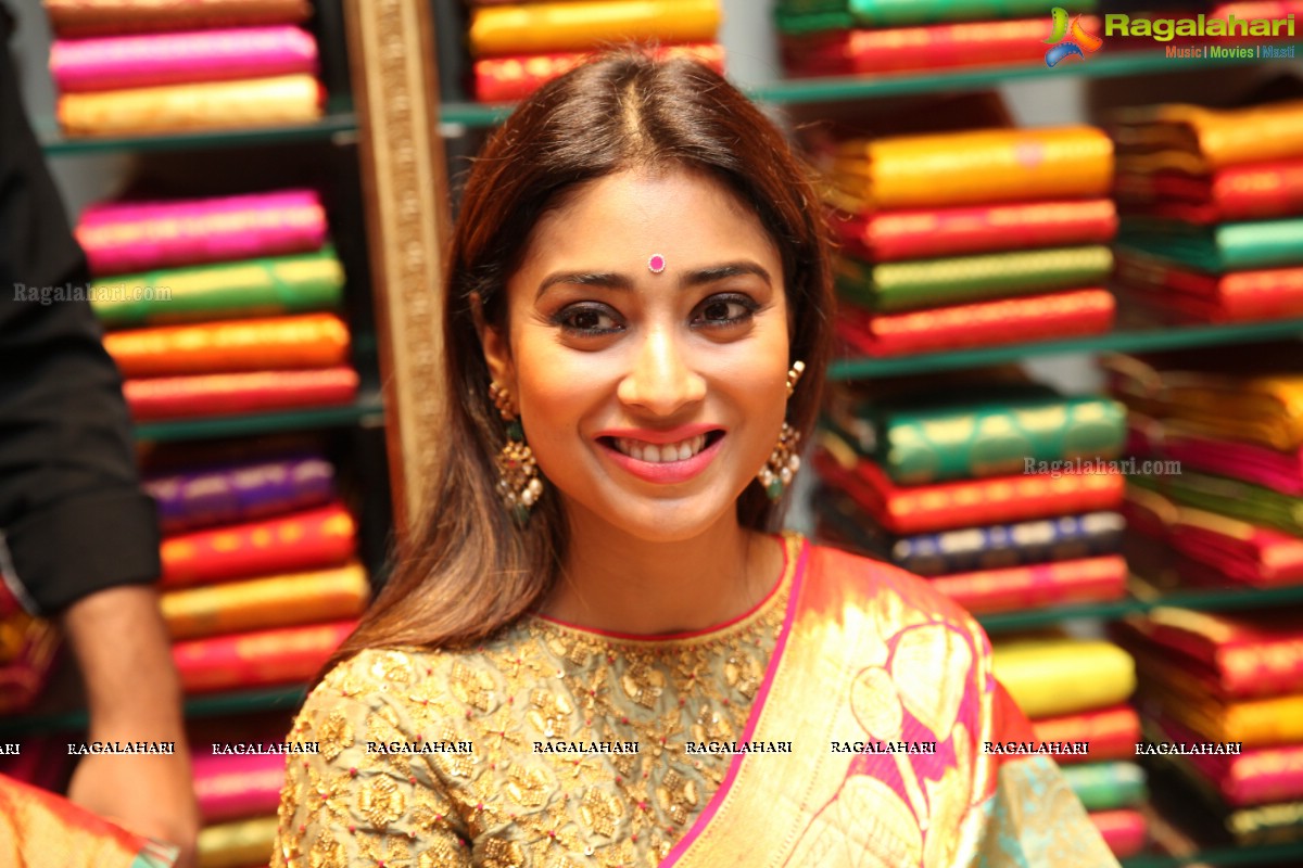 Shriya Saran launches VRK Silks at Shaikpet, Hyderabad