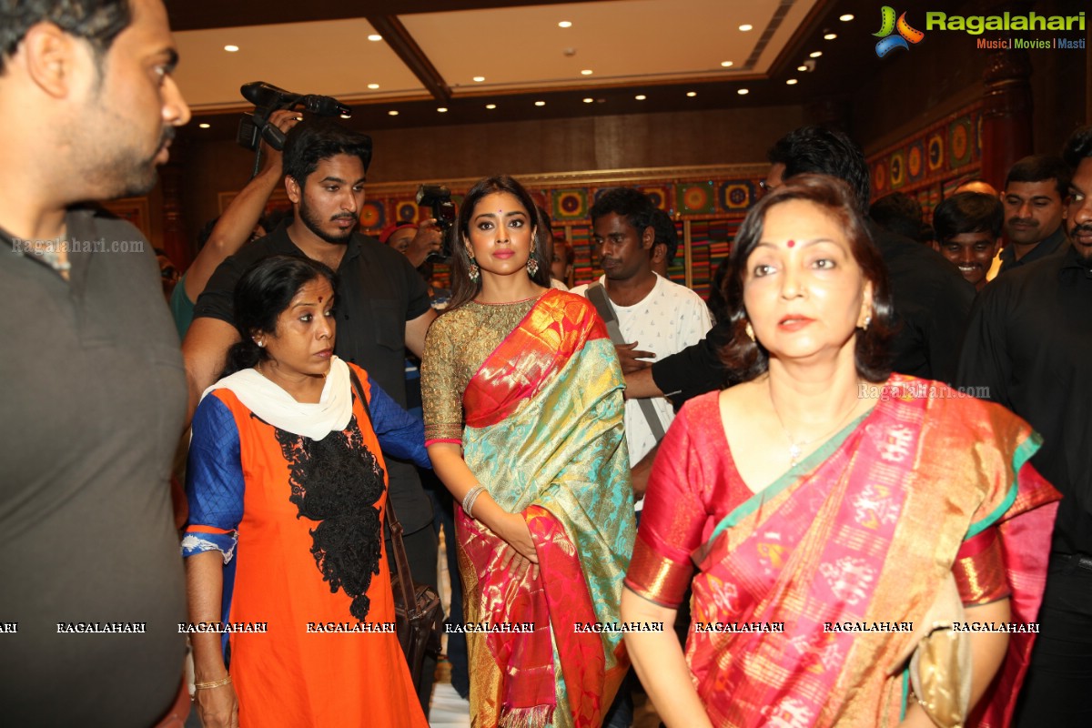 Shriya Saran launches VRK Silks at Shaikpet, Hyderabad