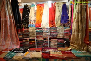 Handloom Fashion Forever