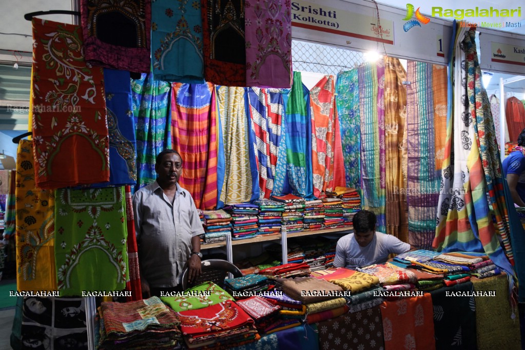 Handloom Fashion Forever - Silk India Expo Fashion Show at Sri Satya Sai Nigamagamam