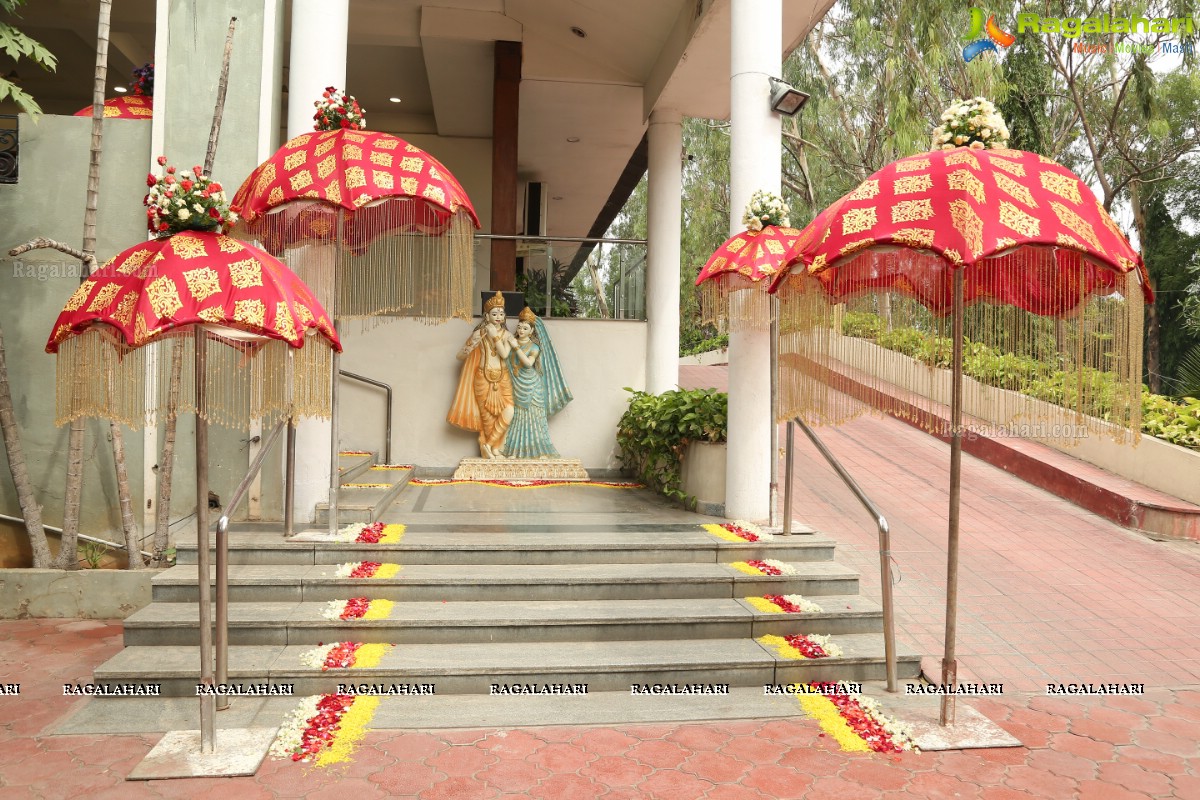 Engagement Ceremony of Saankruth and Spoorthy by Sparkle Events at Sri Raja Rajeshwari Roof Gardens, Secunderabad