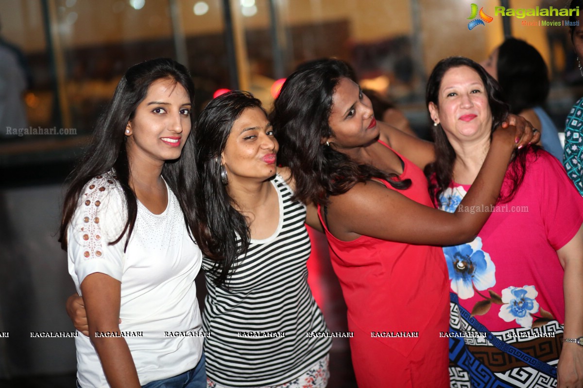 Sundowner Pool Party with DJ Piyush Bajaj at Aqua, The Park, Hyderabad - Hosted by Hameed Siddique