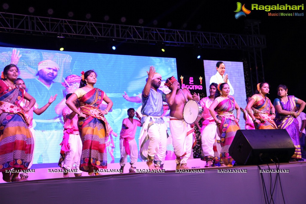 Telangana State Formation Day Celebrations 2017 at People's Plaza