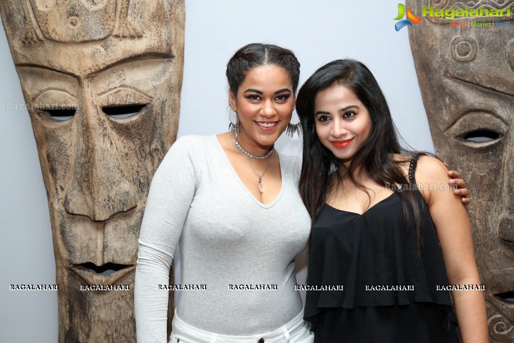 Celebrities at Vapour Launch Party