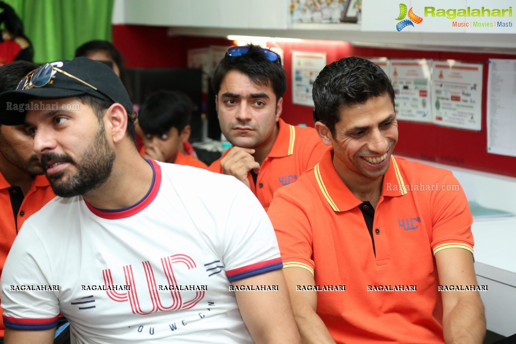 Yuvraj Singh with Sunrisers Hyderabad Team at St. Jude India ChildCare Centre, Banjara Hills, Hyderabad