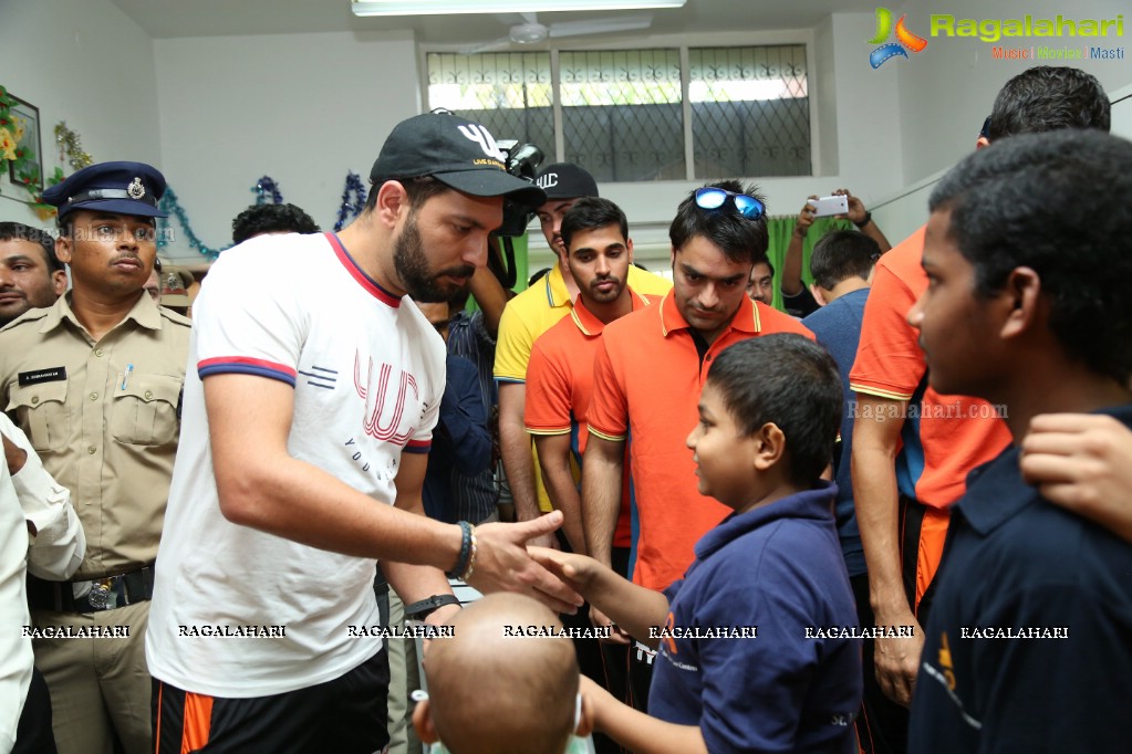 Yuvraj Singh with Sunrisers Hyderabad Team at St. Jude India ChildCare Centre, Banjara Hills, Hyderabad