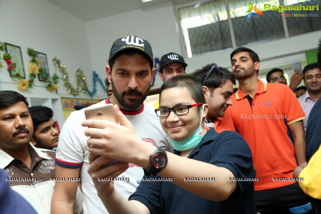 Yuvraj Singh with Sunrisers Hyderabad Team at St. Jude India ChildCare Centre, Banjara Hills, Hyderabad