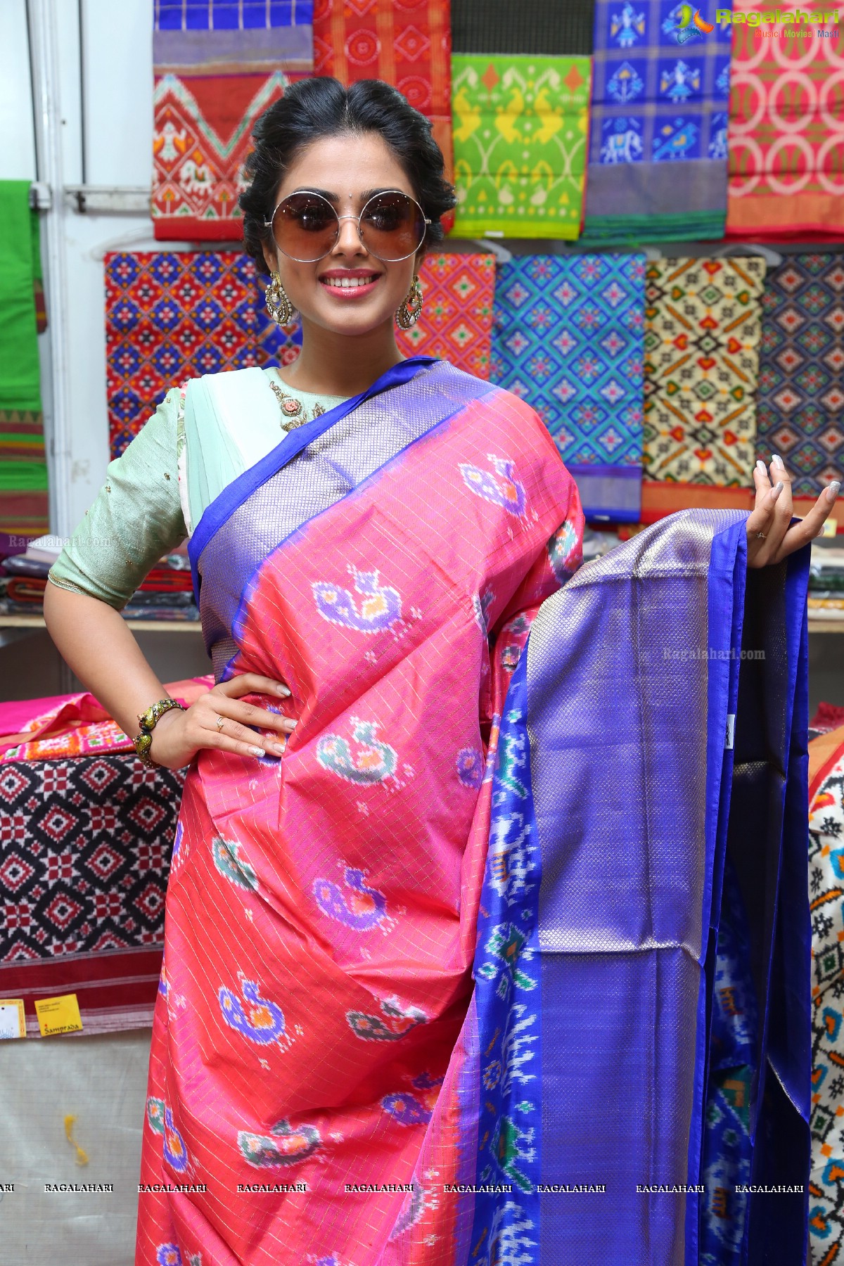 Siddhi Idnani launches Silk India Expo 2018 at Sri Raja Rajeshwari Gardens, Secunderabad