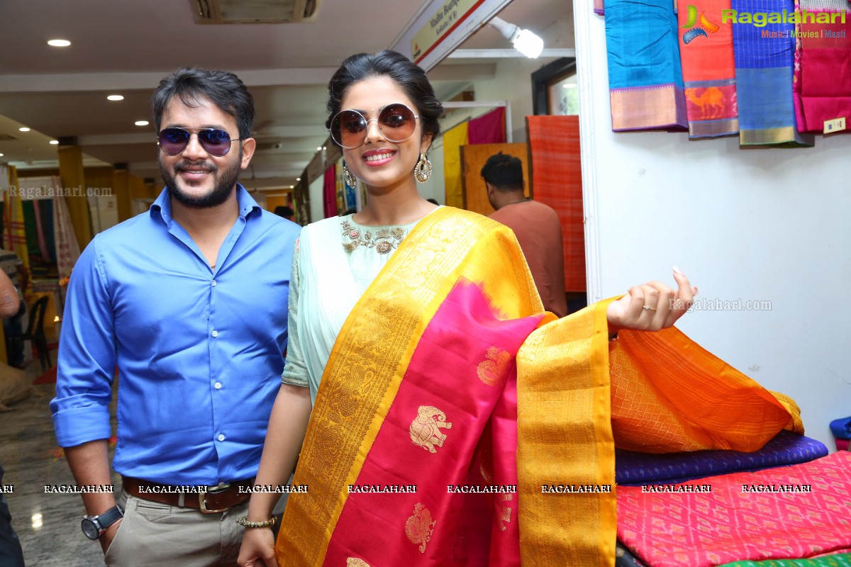 Siddhi Idnani launches Silk India Expo 2018 at Sri Raja Rajeshwari Gardens, Secunderabad