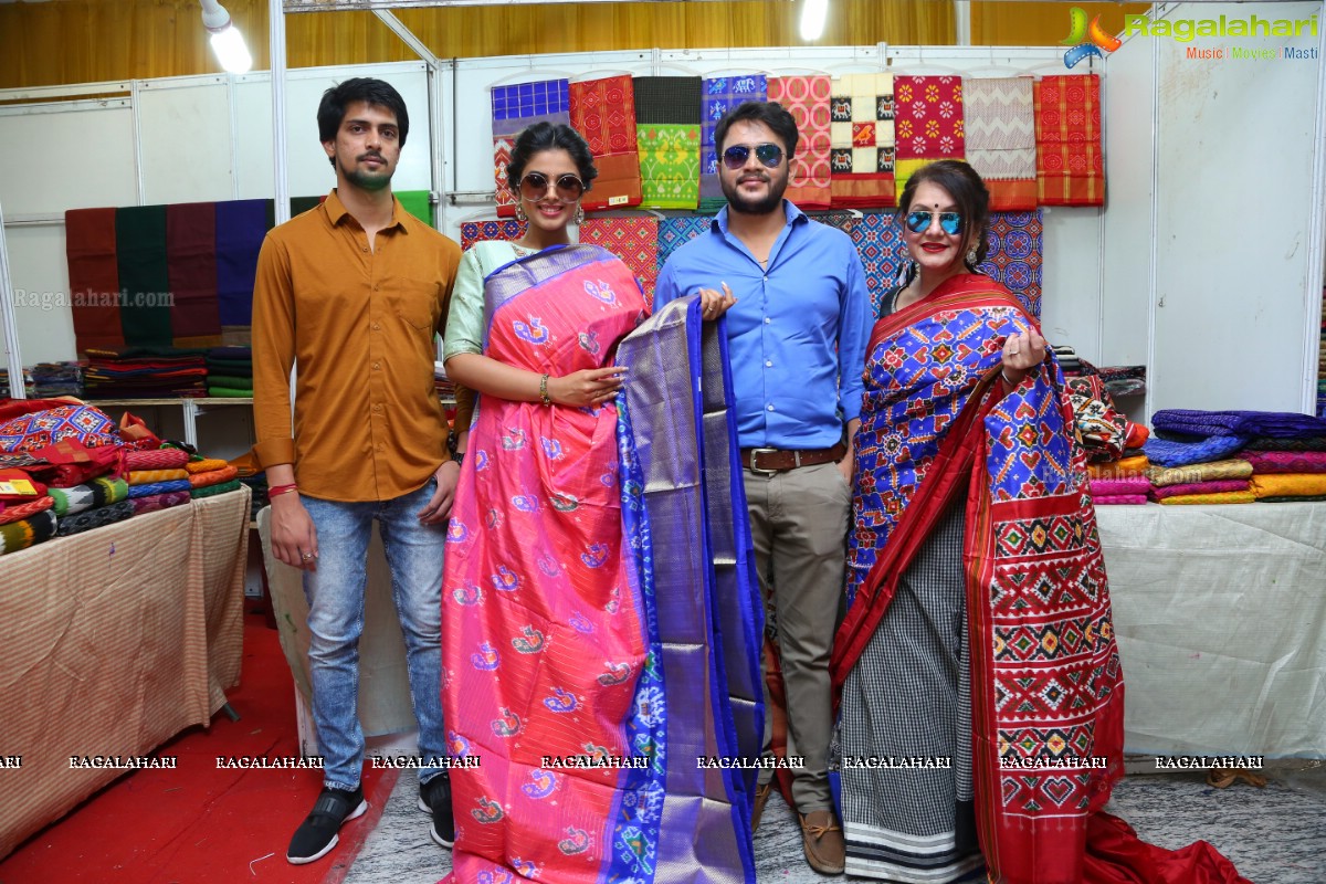 Siddhi Idnani launches Silk India Expo 2018 at Sri Raja Rajeshwari Gardens, Secunderabad