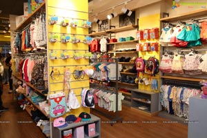 AOMI Baby Stores