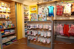 AOMI Baby Stores