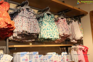 AOMI Baby Stores