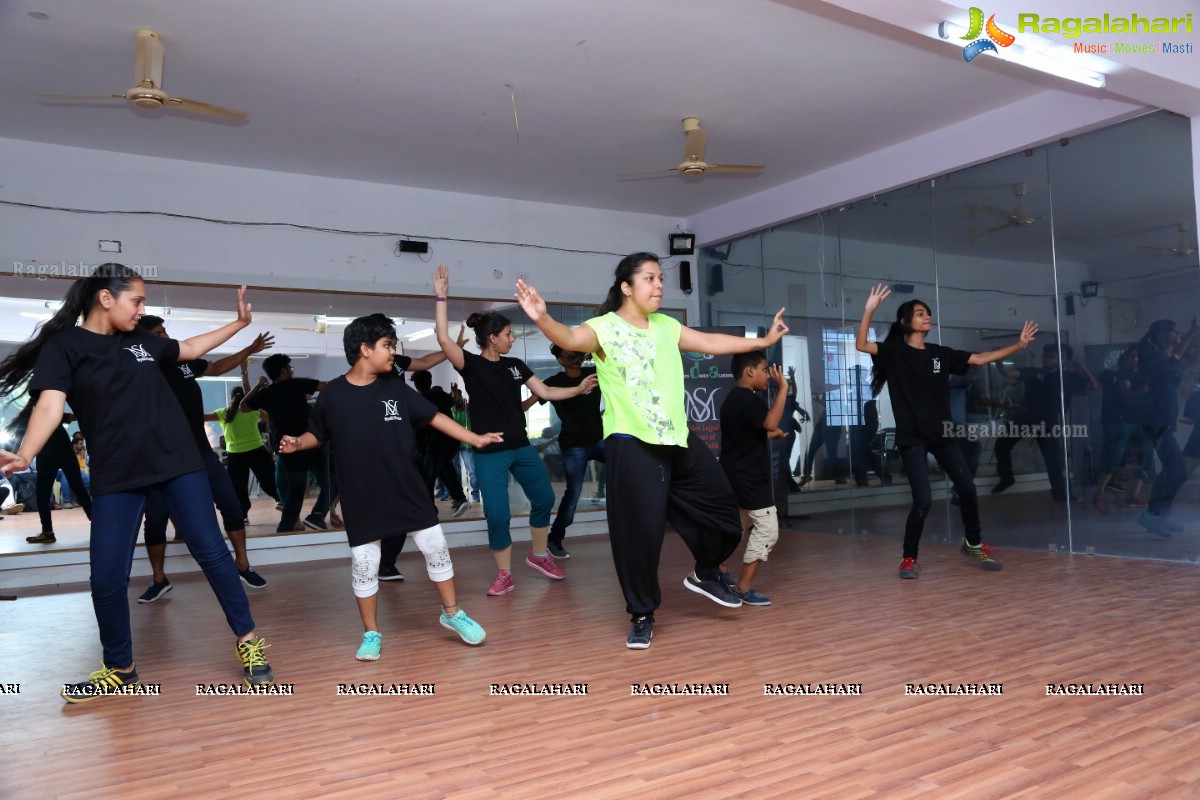Belly Dance Bhangra - Fusion Dance Workshop by Mishri Lajpal at Western Dance Acadamy