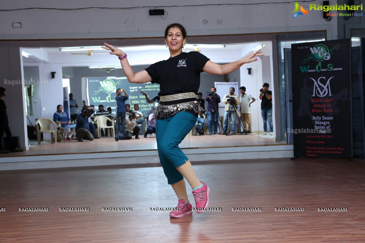 Belly Dance Bhangra - Fusion Dance Workshop by Mishri Lajpal at Western Dance Acadamy