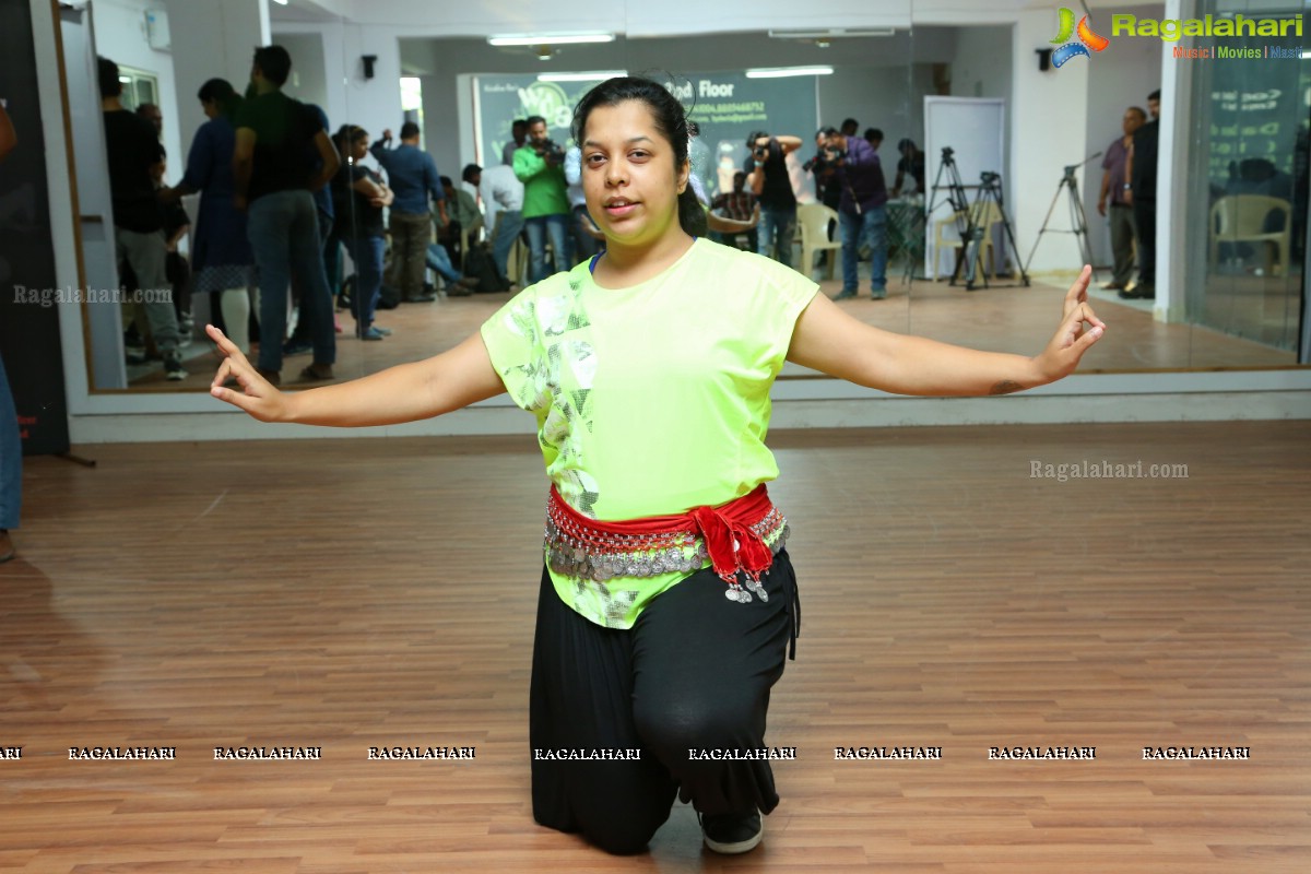 Belly Dance Bhangra - Fusion Dance Workshop by Mishri Lajpal at Western Dance Acadamy