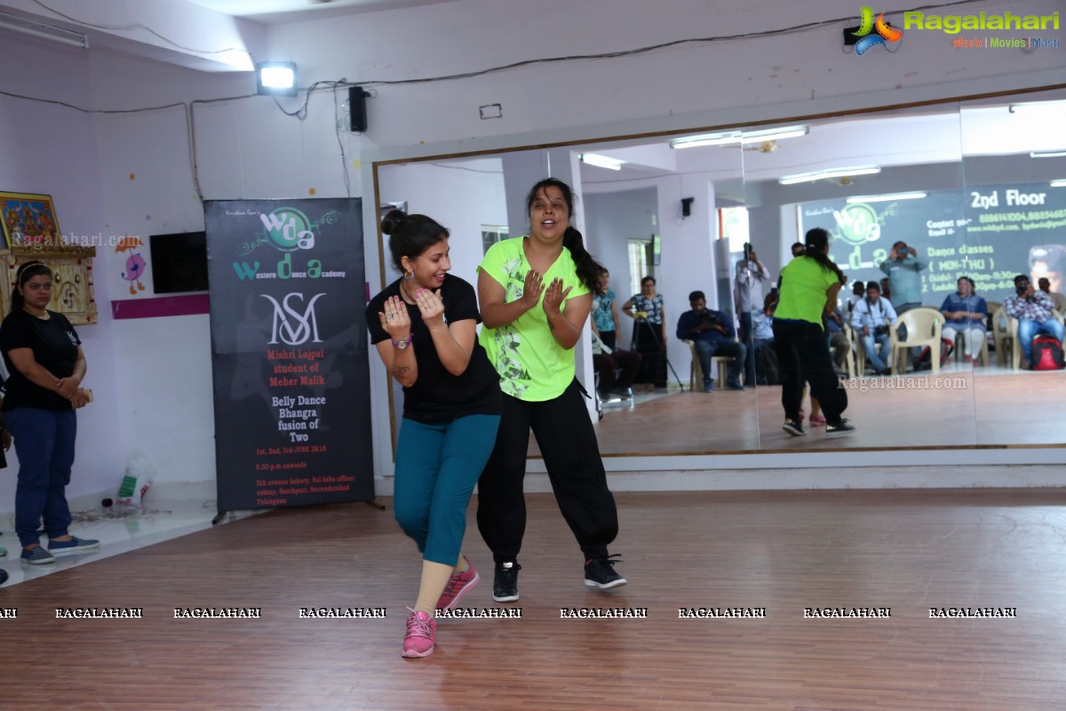 Belly Dance Bhangra - Fusion Dance Workshop by Mishri Lajpal at Western Dance Acadamy