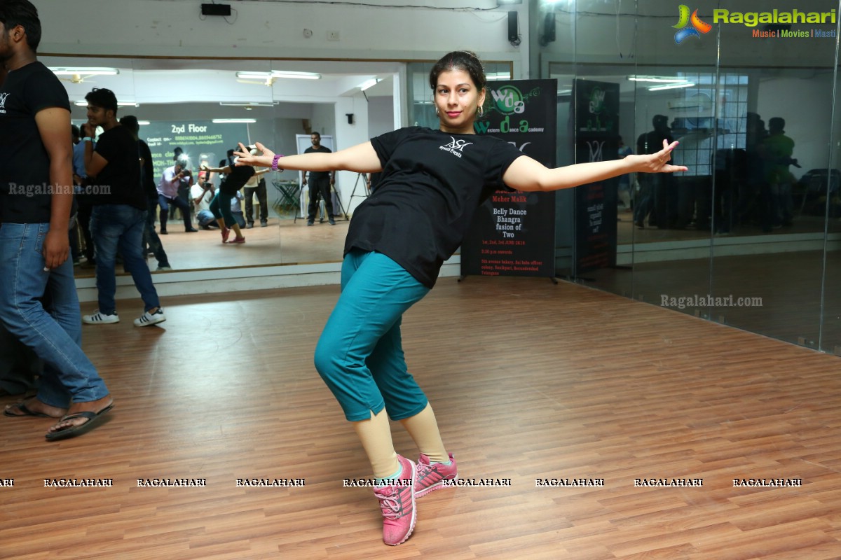 Belly Dance Bhangra - Fusion Dance Workshop by Mishri Lajpal at Western Dance Acadamy