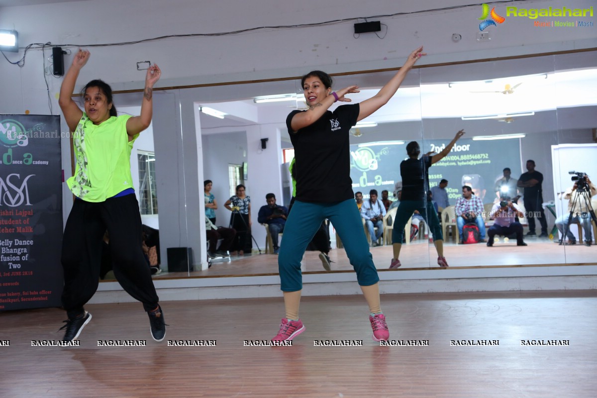 Belly Dance Bhangra - Fusion Dance Workshop by Mishri Lajpal at Western Dance Acadamy