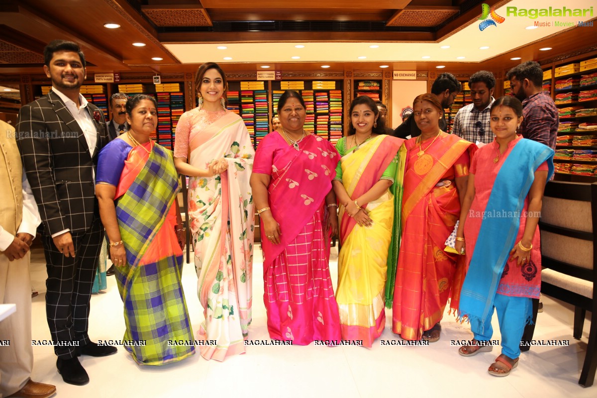 Ritu Varma launches Chennai Silks, Mehdipatnam