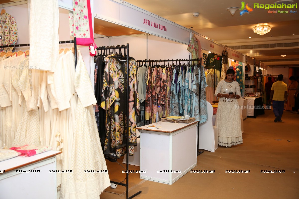 Grand Launch of Jhalak Lifestyle Fashion Exhibition at Taj Krishna