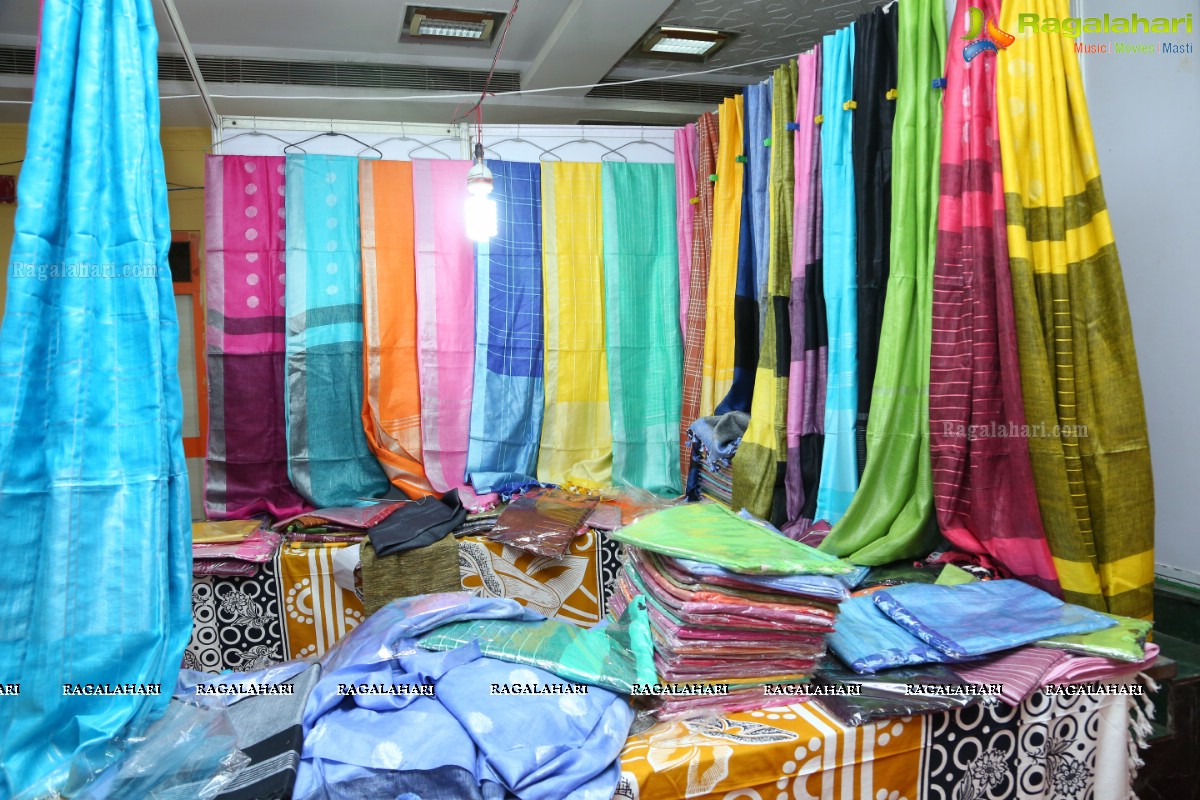 Kala Silk Expo Launch at TTD Kalyana Mandapam, Himayatnagar