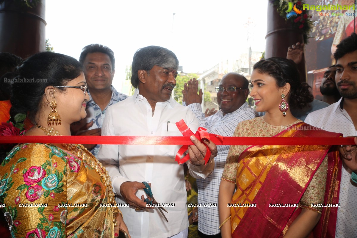 Lavanya Tripathi launches Kanchipuram Kamakshi Silks, Secunderabad