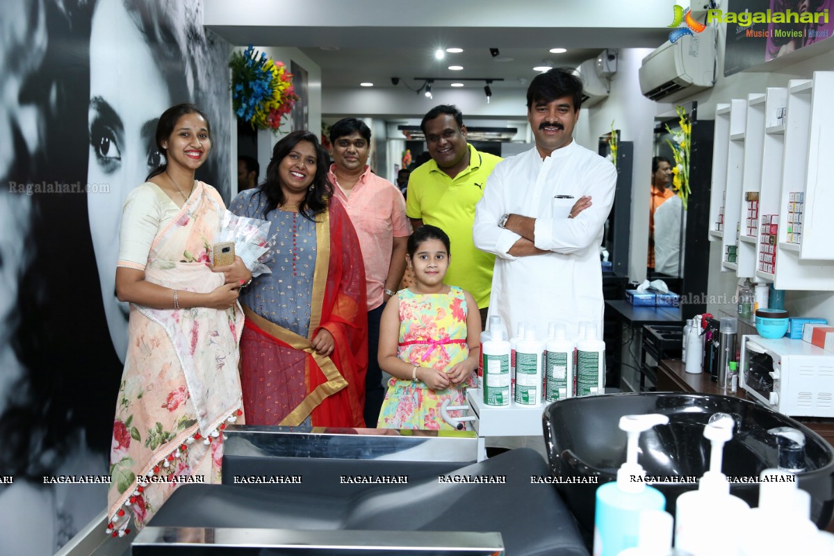 Launch of Lakme Salon at Ameerpet, Hyderabad