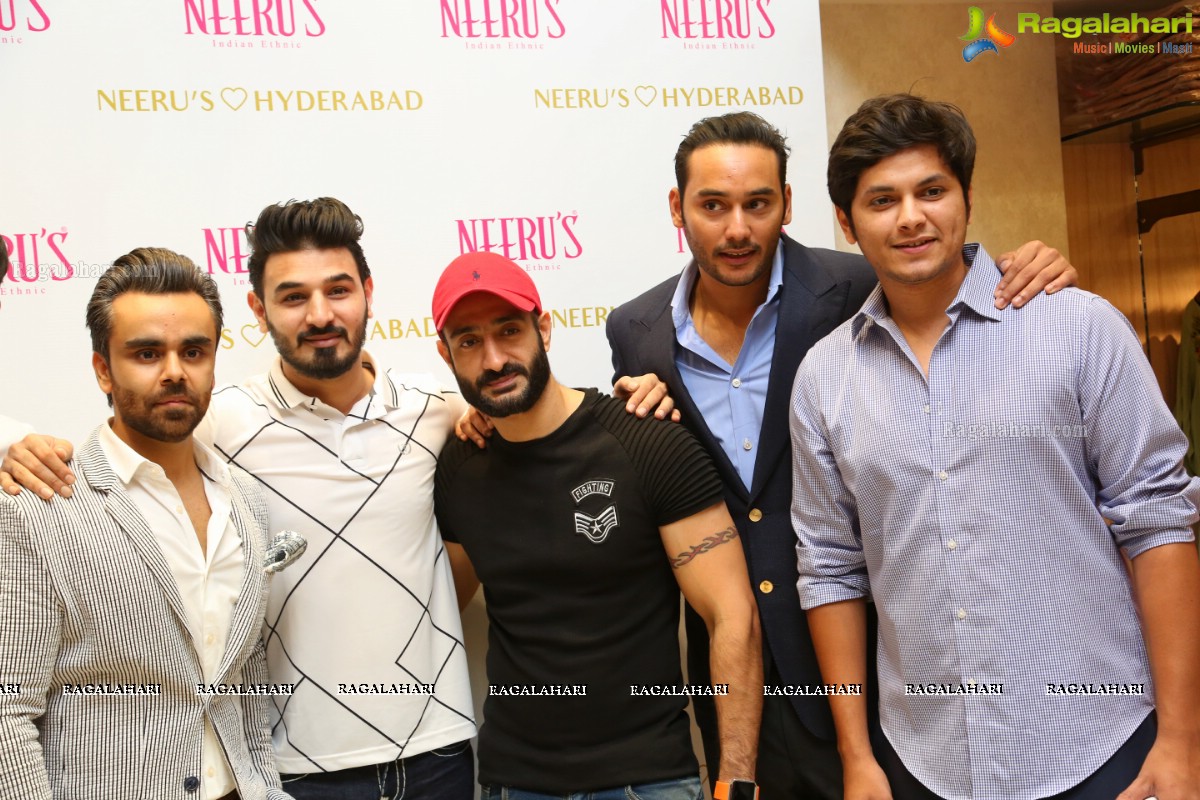 Karisma Kapoor launches Neeru's 50th Store at Mehdipatnam, Hyderabad