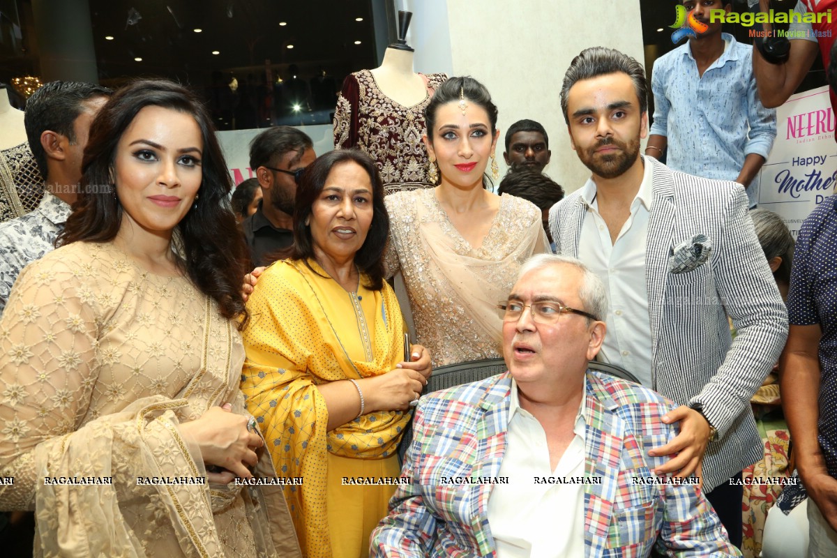 Karisma Kapoor launches Neeru's 50th Store at Mehdipatnam, Hyderabad