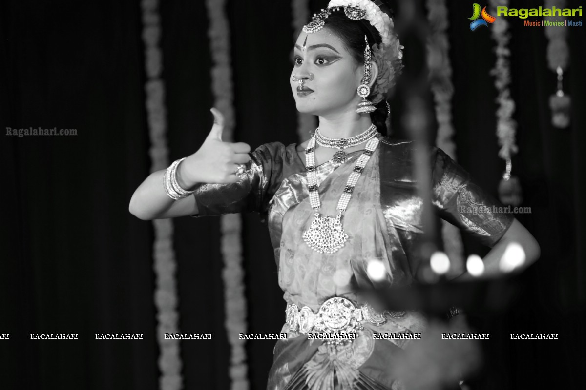 Bharatanatyam Arangetram by Swetha Raghunathan at NTR Auditorium