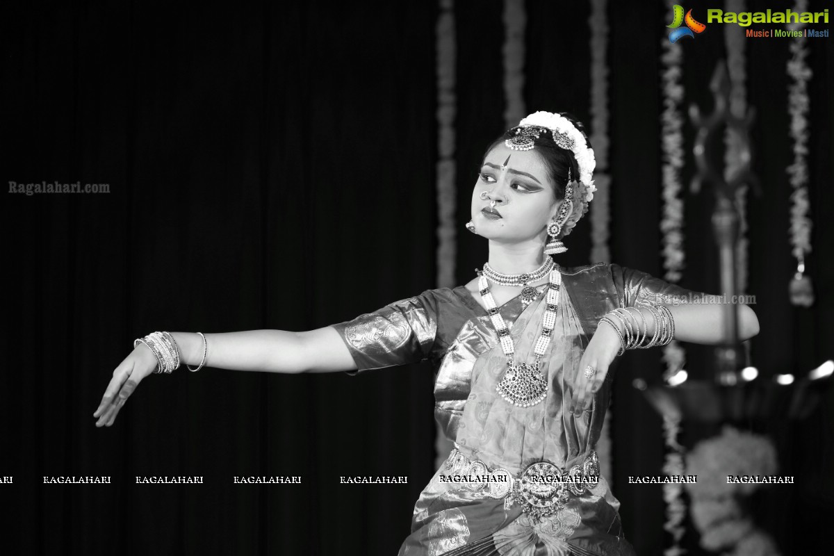 Bharatanatyam Arangetram by Swetha Raghunathan at NTR Auditorium