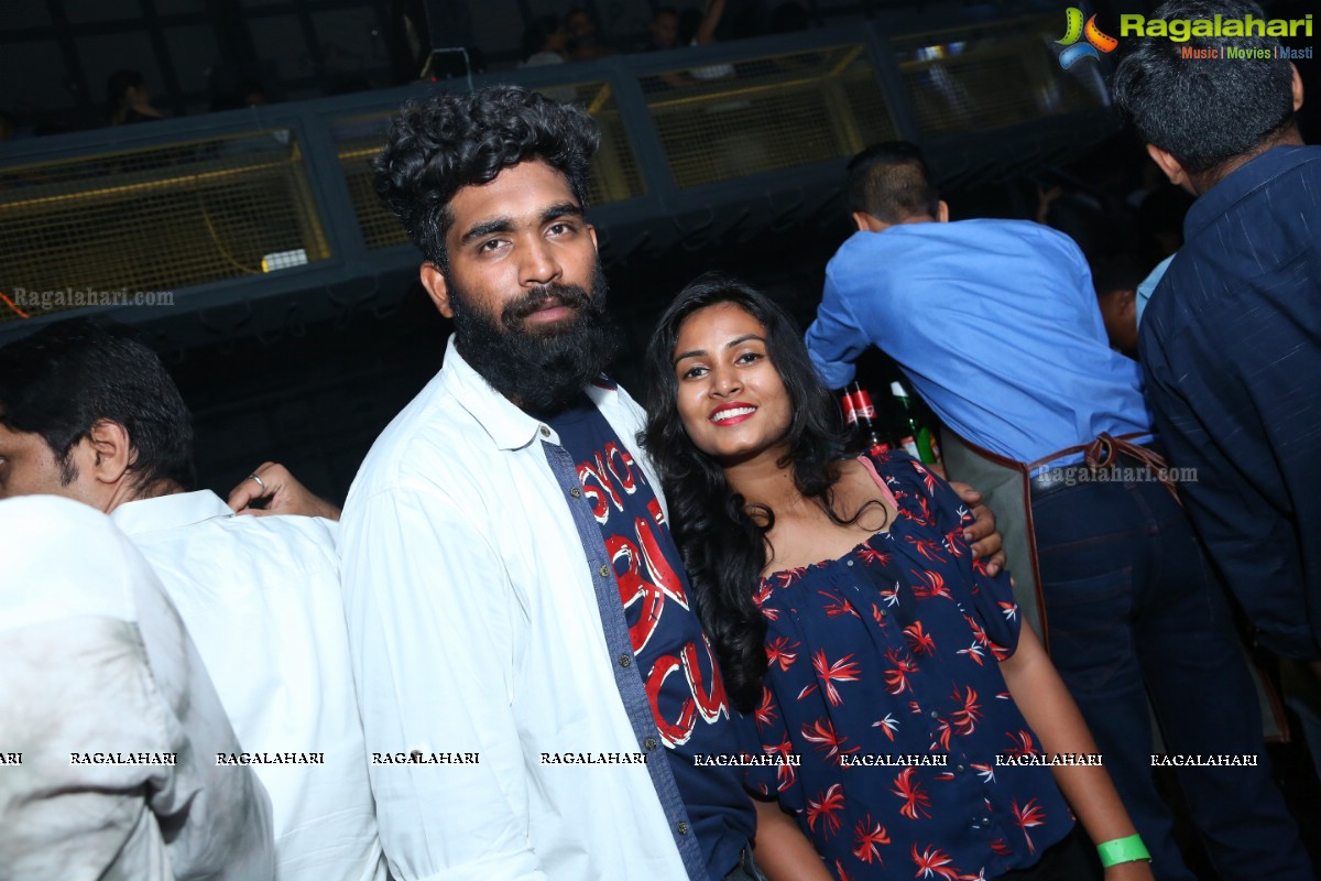 Sunburn Reload with Jillionaire of Major Lazer at TOT, Hyderabad