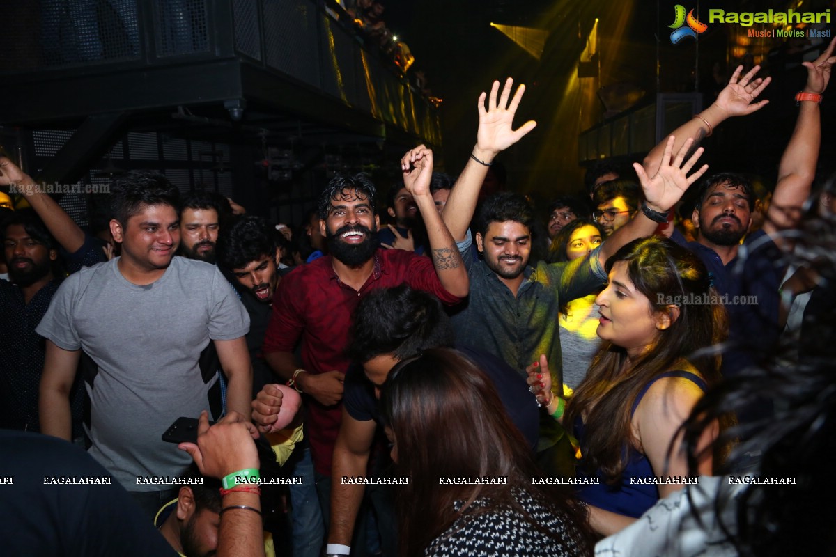 Sunburn Reload with Jillionaire of Major Lazer at TOT, Hyderabad