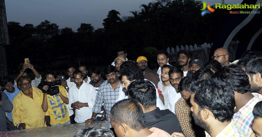 Jr NTR And Kalyan Ram Pay Tribute To NTR At NTR Ghat